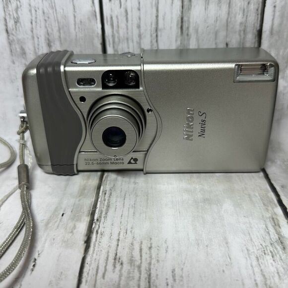 NIKON Nuvis S APS Film 22.5 - 66mm Macro Camera Works Nikon Carrying Case - Picture 1 of 12